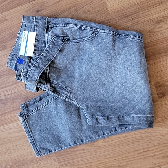 Arizona Mom Jeans - Picture 3 of 7